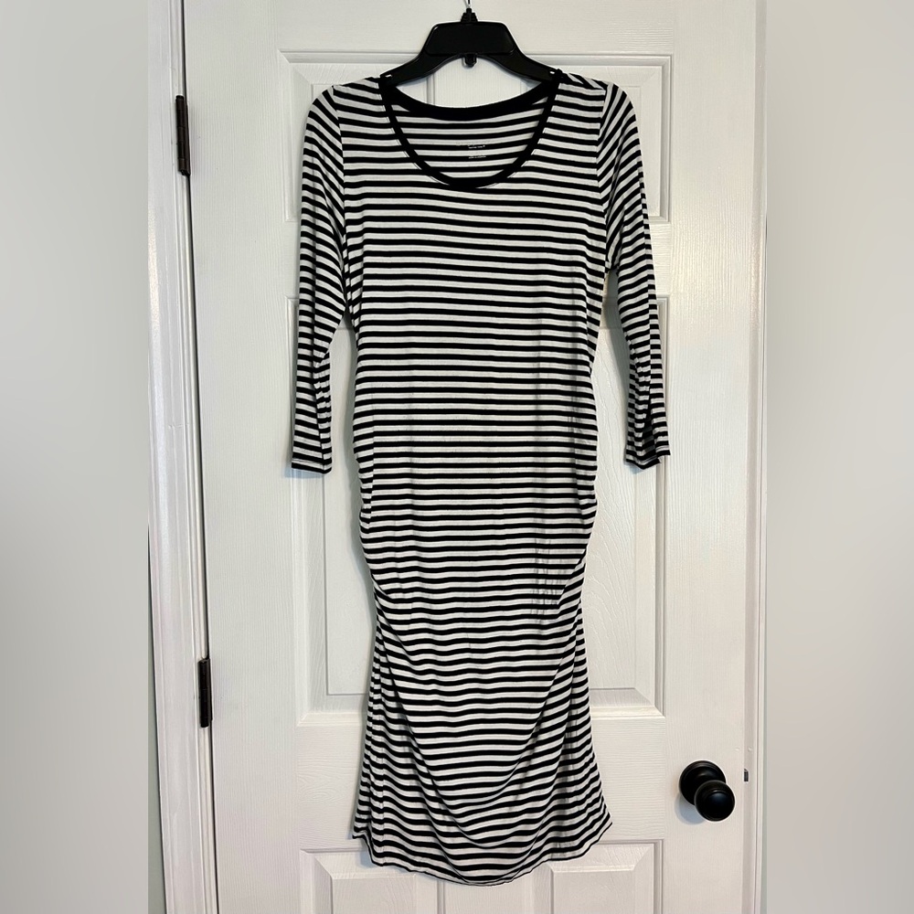 Liz Lange Maternity Dress